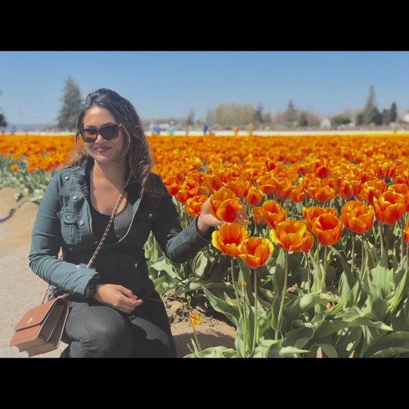 Meet your Posher, Nelle - Picture 1 of 1